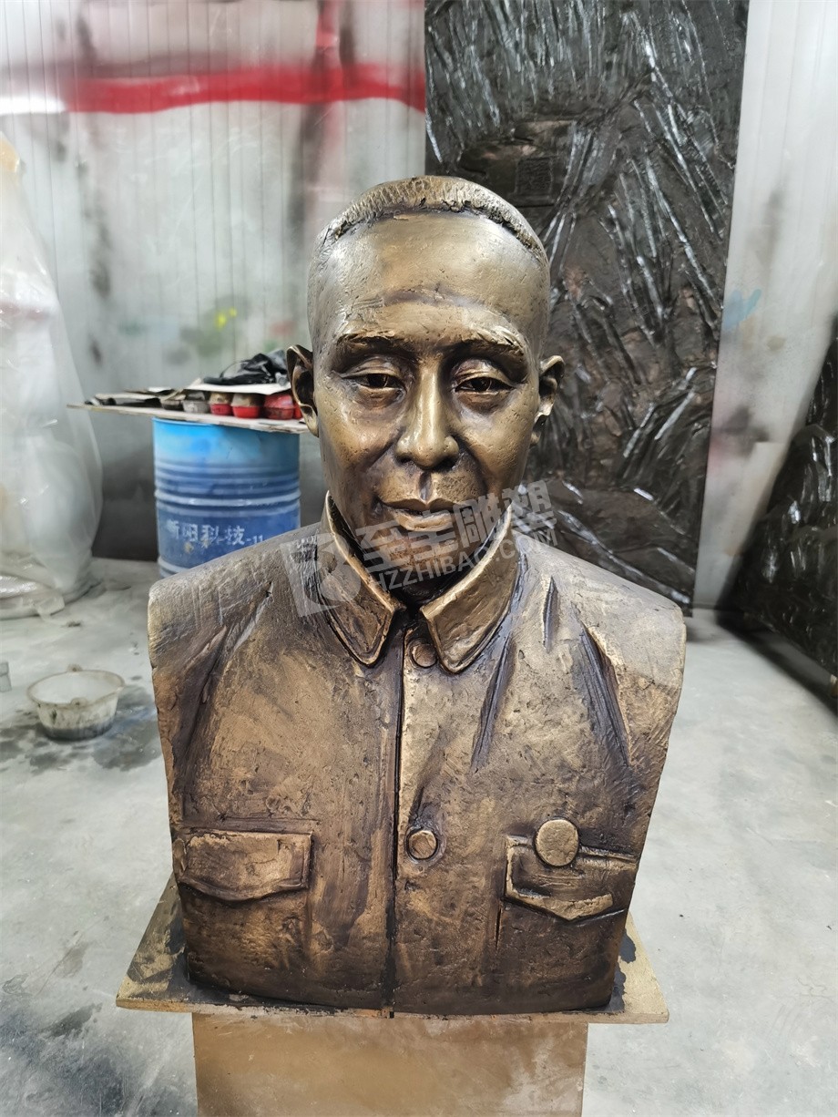 安吉浪漫山川國(guó)際營(yíng)地展館名人人物胸像雕塑定制
