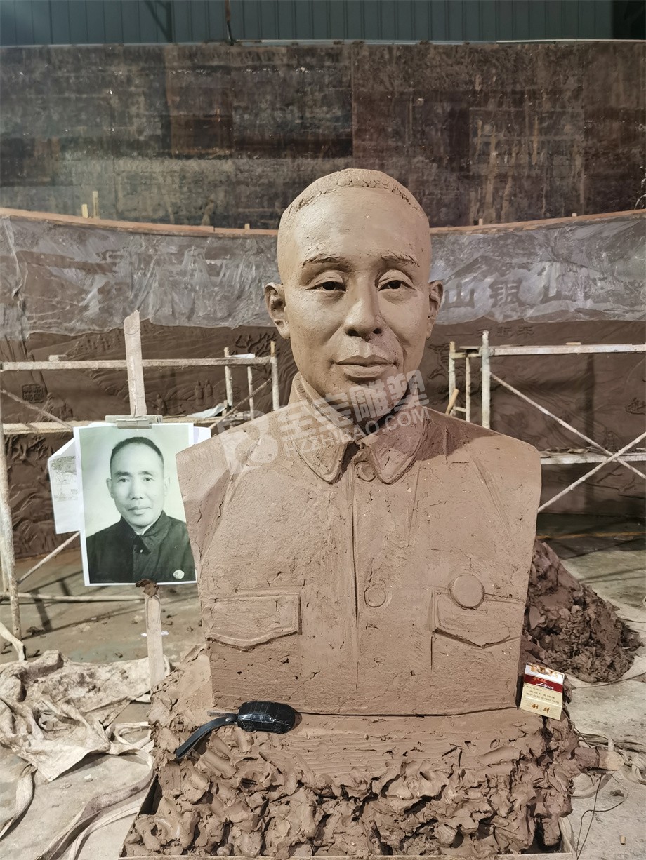 安吉浪漫山川國(guó)際營(yíng)地展館名人人物胸像雕塑定制